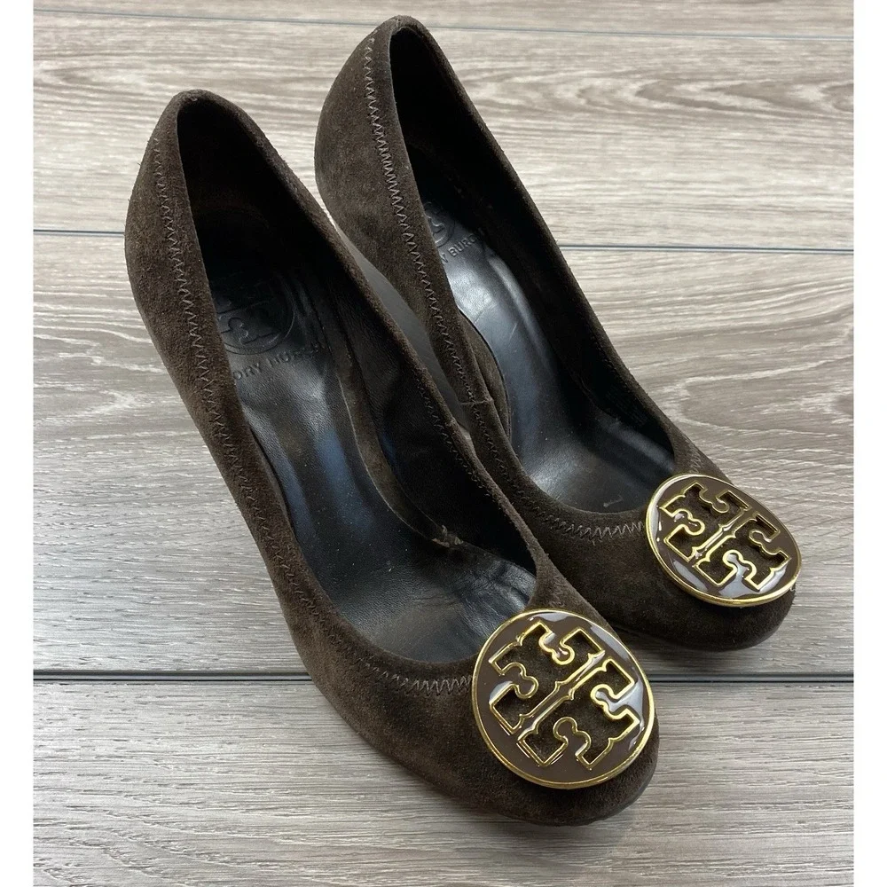Tory Burch Women's Sally Suede Wedge Pumps Medallion Logo Brown Size 5.5 M‎